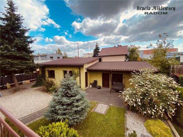 dom wolnostojący, 8 pokoi Radom Glinice, ul. Średnia. Zdjęcie 7