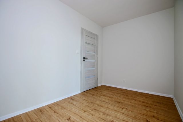 Mieszkanie 3-pokojowe Rzeszów Załęże, ul. hr. Alfreda Potockiego. Zdjęcie 8