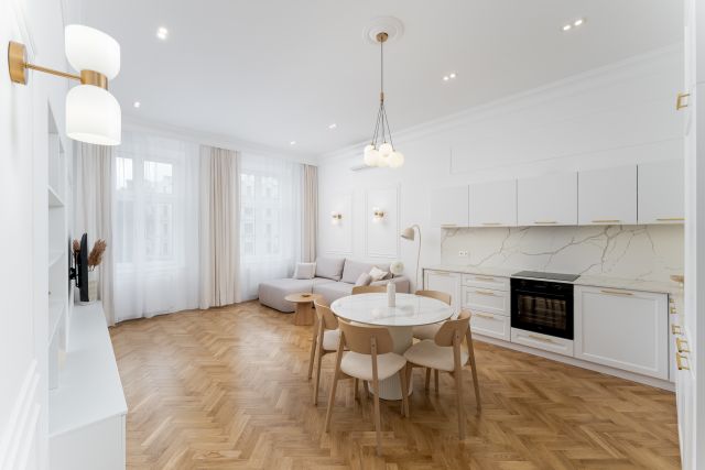 Mieszkanie 4-pokojowe Kraków Stare Miasto, pl. Jana Matejki. Zdjęcie 2