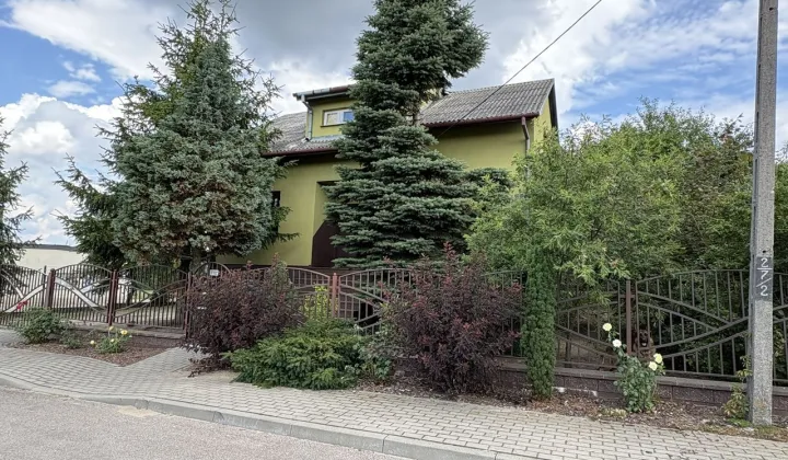 dom wolnostojący, 7 pokoi Krzywda, ul. Wodna