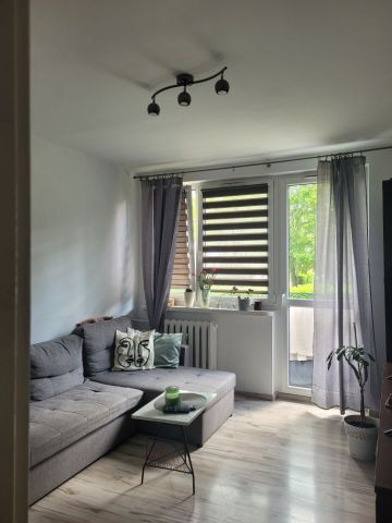 Mieszkanie 3-pokojowe Starogard Gdański, os. ks. Henryka Szumana. Zdjęcie 1