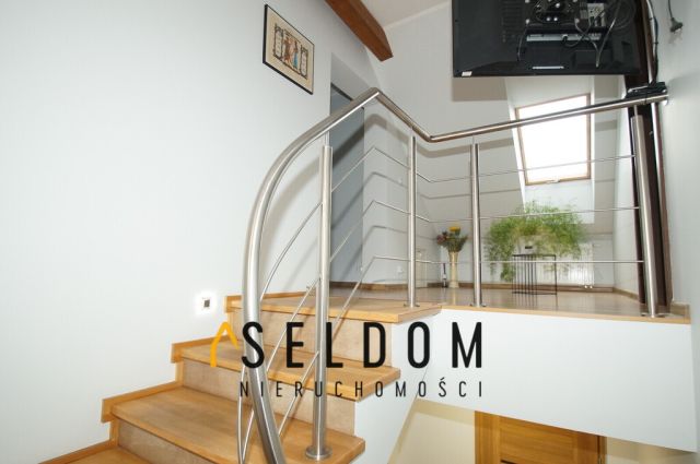 dom wolnostojący, 5 pokoi Mysłakowice. Zdjęcie 12