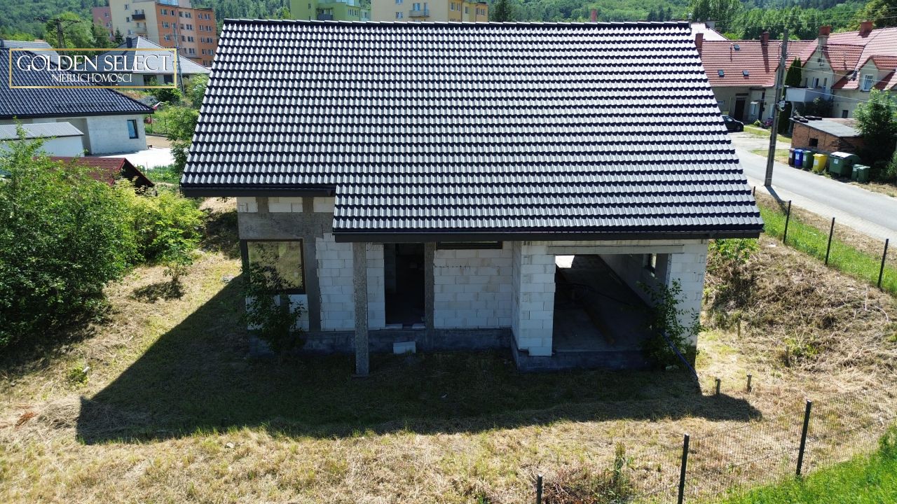 dom wolnostojący, 4 pokoje Jodłownik. Zdjęcie 8
