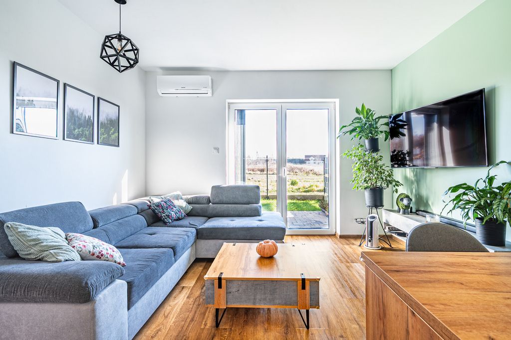 Mieszkanie 3-pokojowe Rzeszów, ul. Myśliwska. Zdjęcie 1