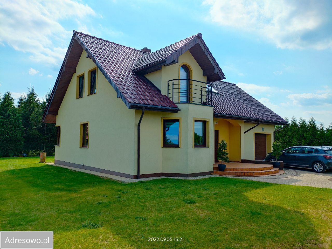 dom wolnostojący, 6 pokoi Chróstnik