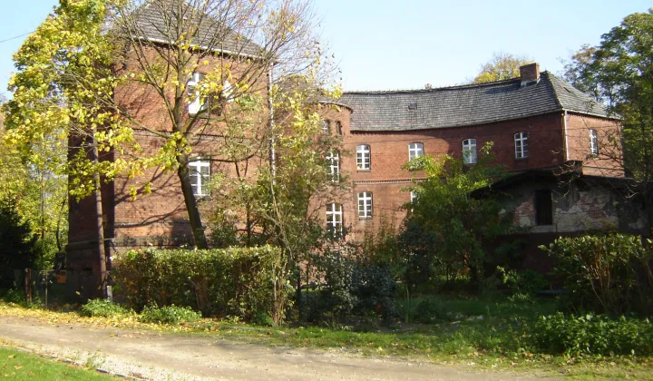 dom wolnostojący, 18 pokoi Kędzierzyn-Koźle Koźle, ul. Wyspa
