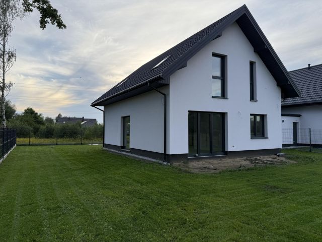 bliźniak, 5 pokoi Malcanów, ul. Magnolii. Zdjęcie 1