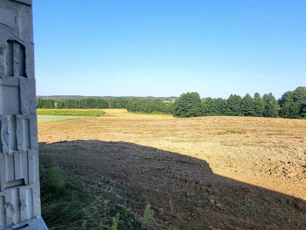 bliźniak, 6 pokoi Praslity. Zdjęcie 3