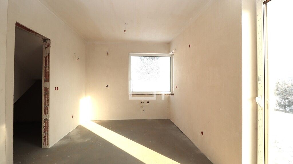 dom wolnostojący, 5 pokoi Kłaj. Zdjęcie 4