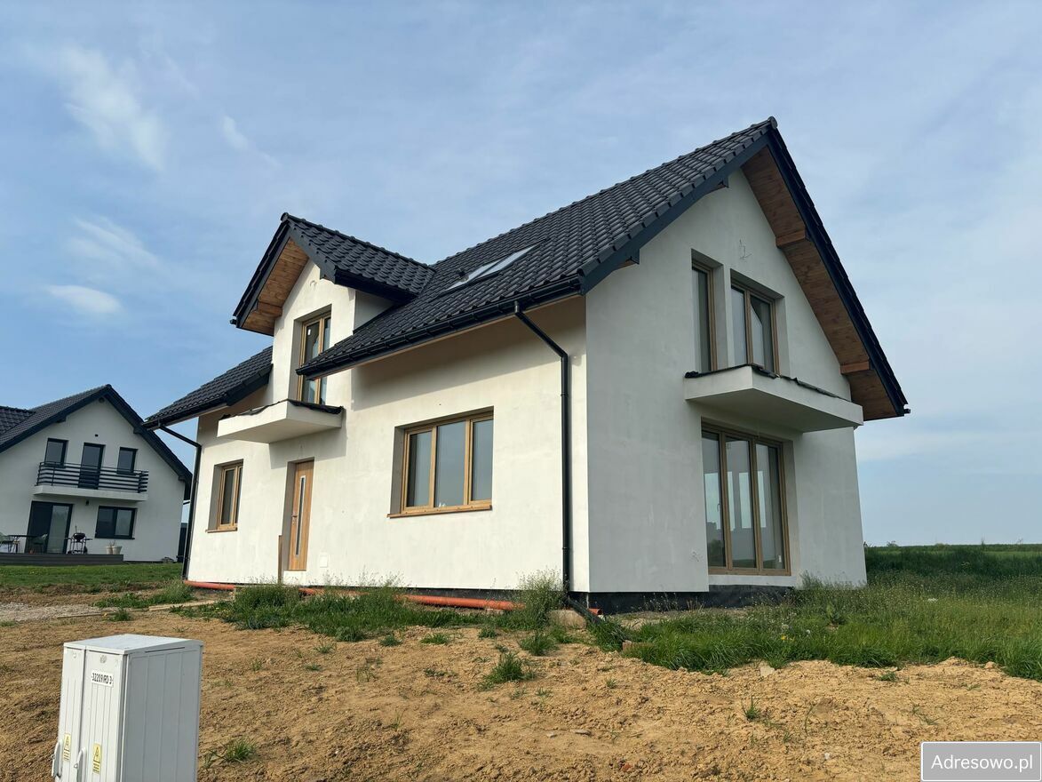 dom wolnostojący, 3 pokoje Czyżów