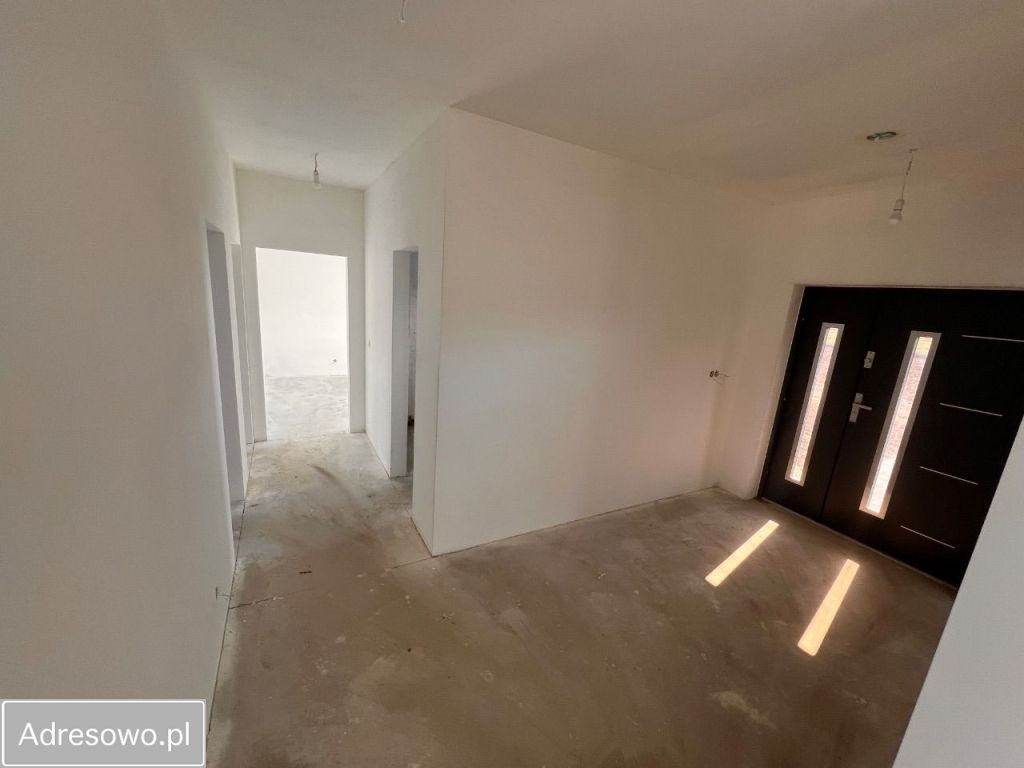 dom wolnostojący, 4 pokoje Sangrodz. Zdjęcie 13