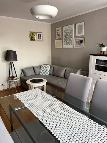 Mieszkanie 3-pokojowe Tarnów Strusina, ul. Parkowa. Zdjęcie 1