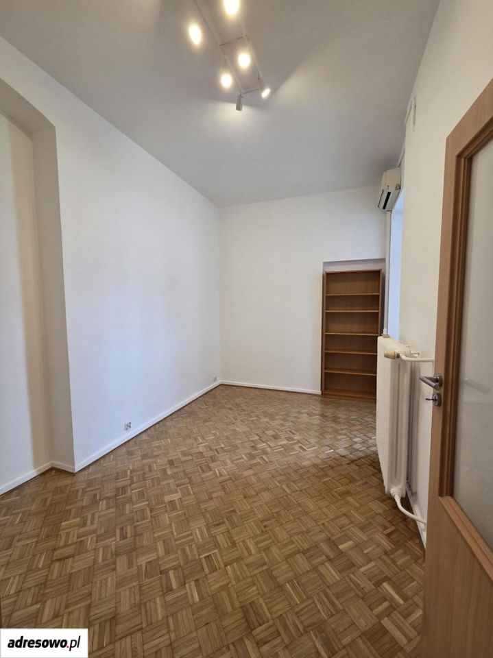 Biuro Warszawa Ochota, ul. Aleje Jerozolimskie. Zdjęcie 3