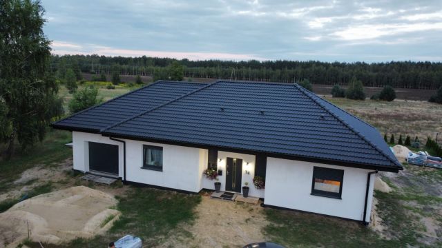 dom wolnostojący, 3 pokoje Stary Ochędzyn. Zdjęcie 1