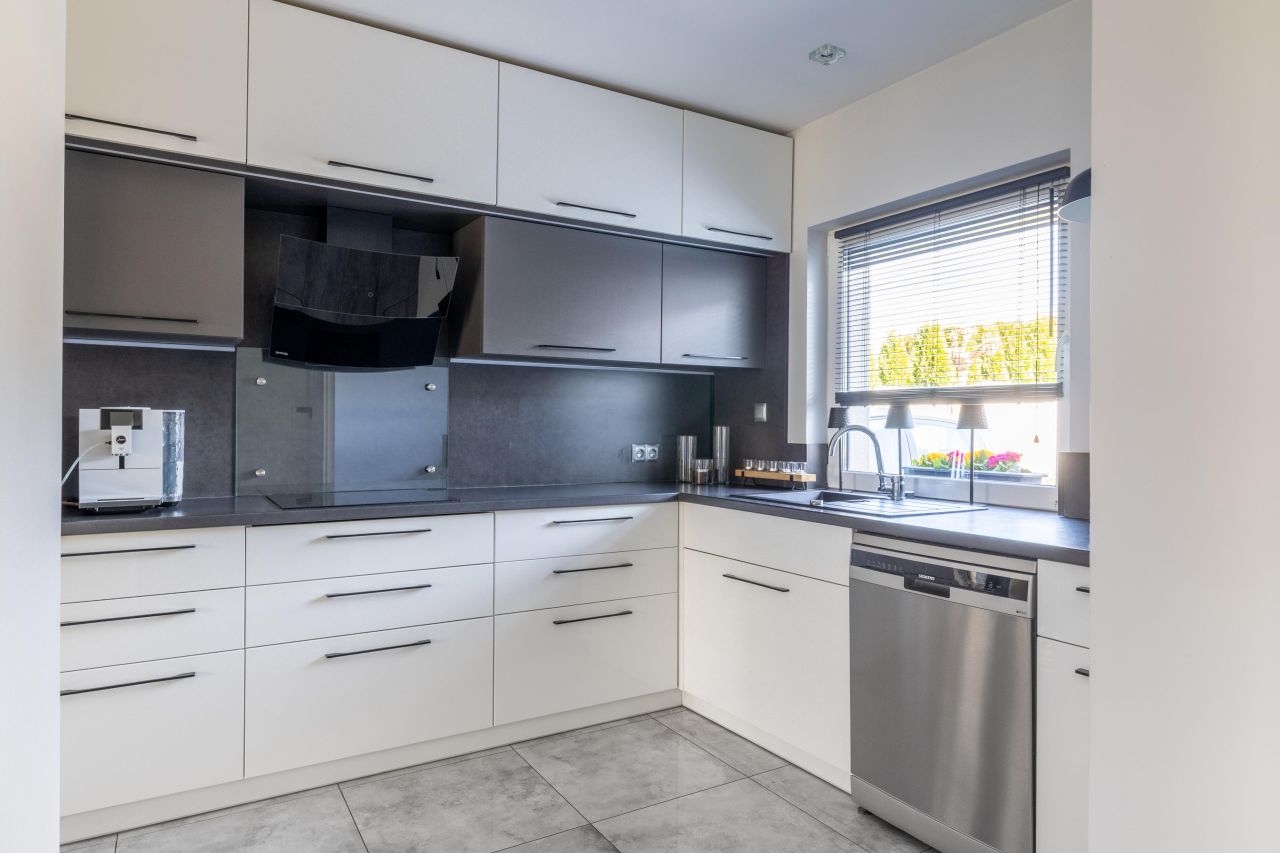 bliźniak, 5 pokoi Bielsko-Biała Straconka, Jeździecka. Zdjęcie 7