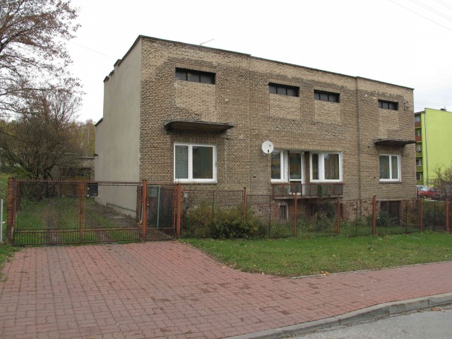 dom wolnostojący, 6 pokoi Skarżysko-Kamienna Place, ul. Pułaskiego. Zdjęcie 1
