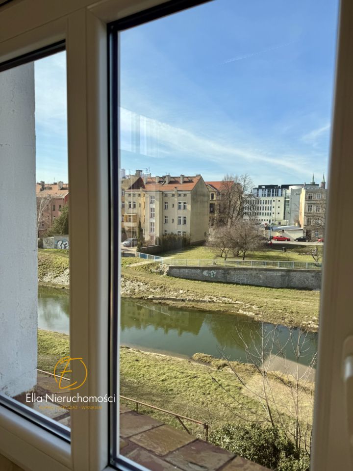 Mieszkanie 2-pokojowe Legnica Centrum, ul. Żołnierzy II Armii Wojska Polskiego. Zdjęcie 2