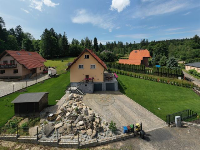 dom wolnostojący, 6 pokoi Szklarska Poręba Biała Dolina, ul. Zdrojowa. Zdjęcie 3