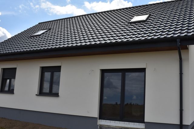 dom wolnostojący, 4 pokoje Strachocin. Zdjęcie 1