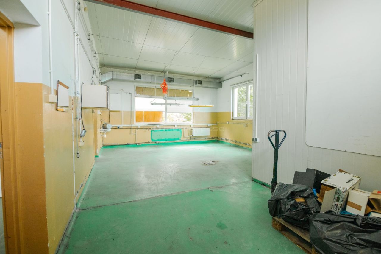 Hala/magazyn Siennica, ul. gen. Władysława Sikorskiego. Zdjęcie 14