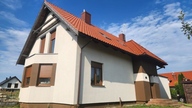 dom wolnostojący, 5 pokoi Osiniec. Zdjęcie 3