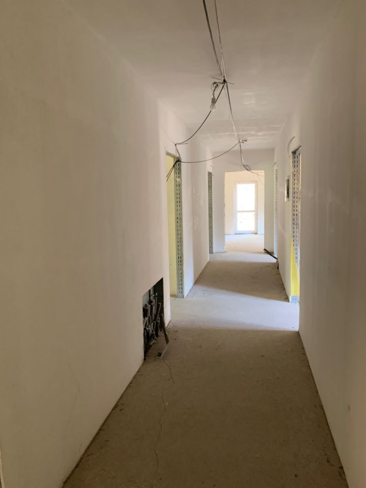 Bedrijfsruimte, 2200 m²