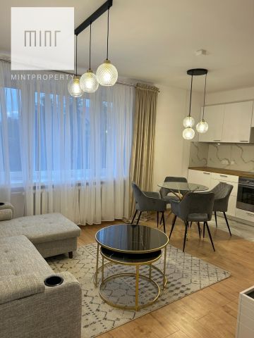 Mieszkanie 4-pokojowe Dębica, ul. 3 Maja. Zdjęcie 2