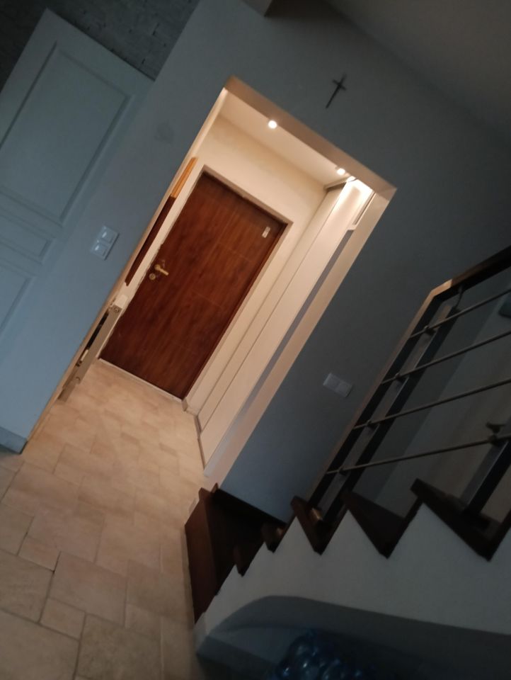 dom szeregowy, 4 pokoje Krasne, Krasne. Zdjęcie 3