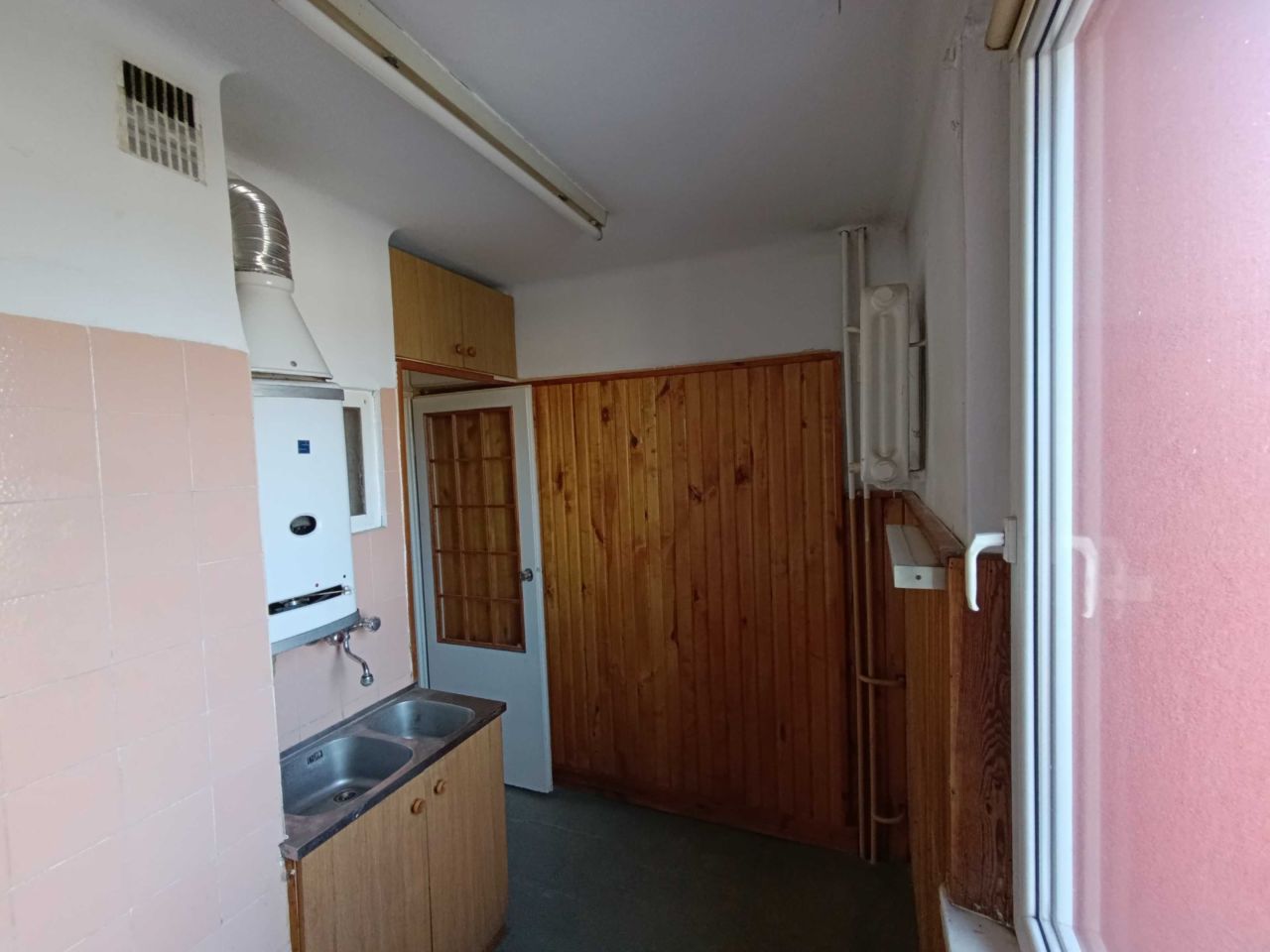 Mieszkanie 3-pokojowe Ostrowiec Świętokrzyski. Zdjęcie 6