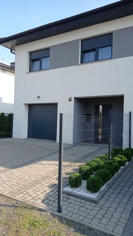 bliźniak Legnica, ul. Radosna. Zdjęcie 1