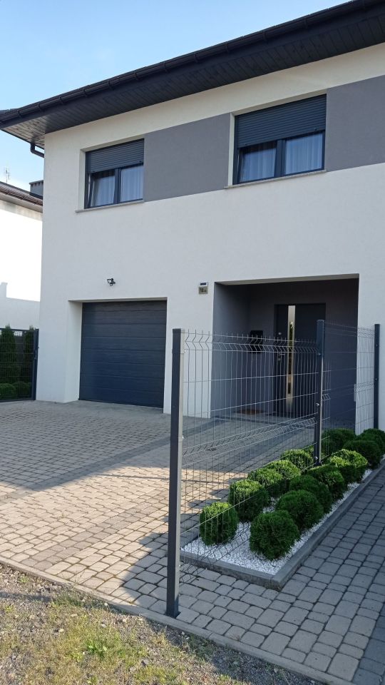 bliźniak Legnica, ul. Radosna. Zdjęcie 1