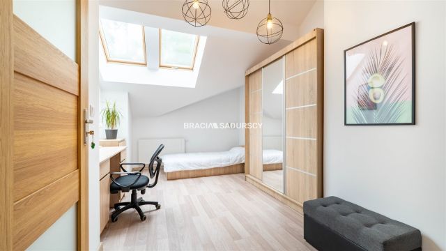 Mieszkanie 4-pokojowe Kraków Krowodrza, ul. Żmujdzka. Zdjęcie 3