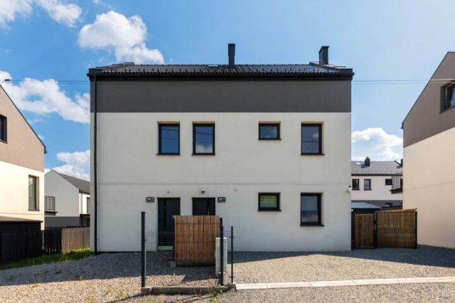 Mieszkanie 4-pokojowe Bielsko-Biała Komorowice Krakowskie, ul. Groszkowa. Zdjęcie 4