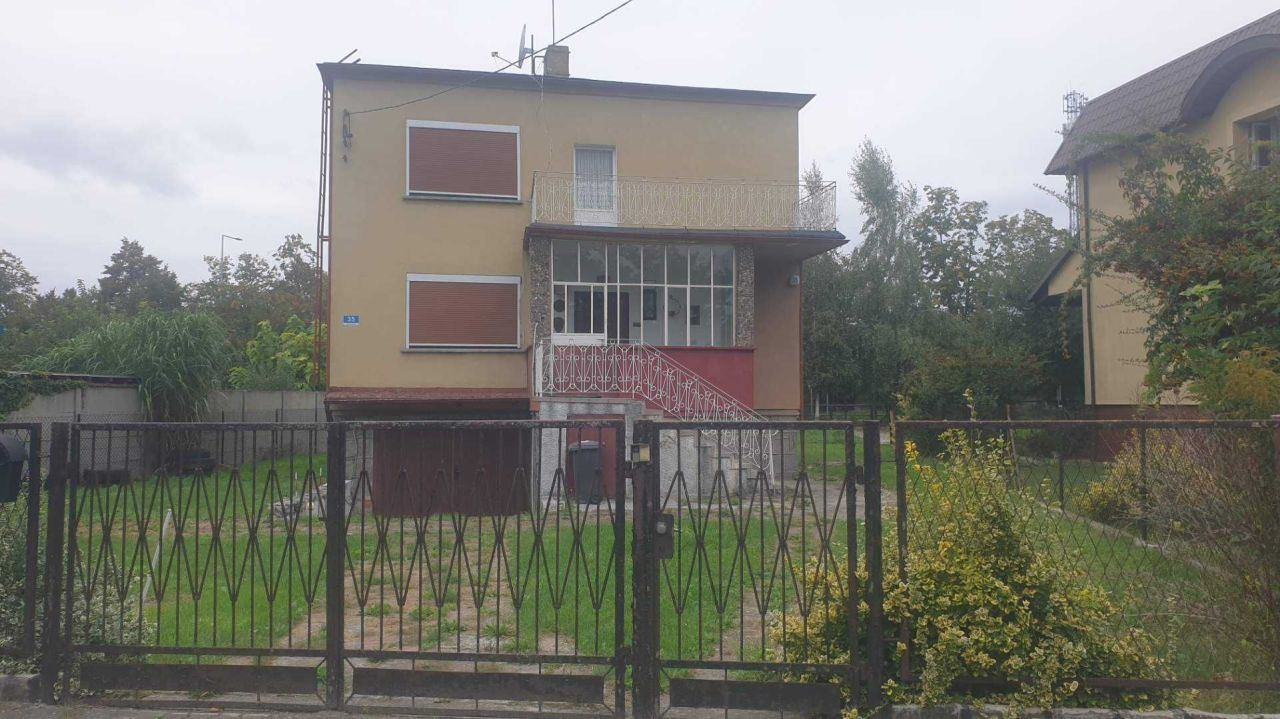 dom wolnostojący, 5 pokoi Leszno Centrum, ul. Śniadeckich