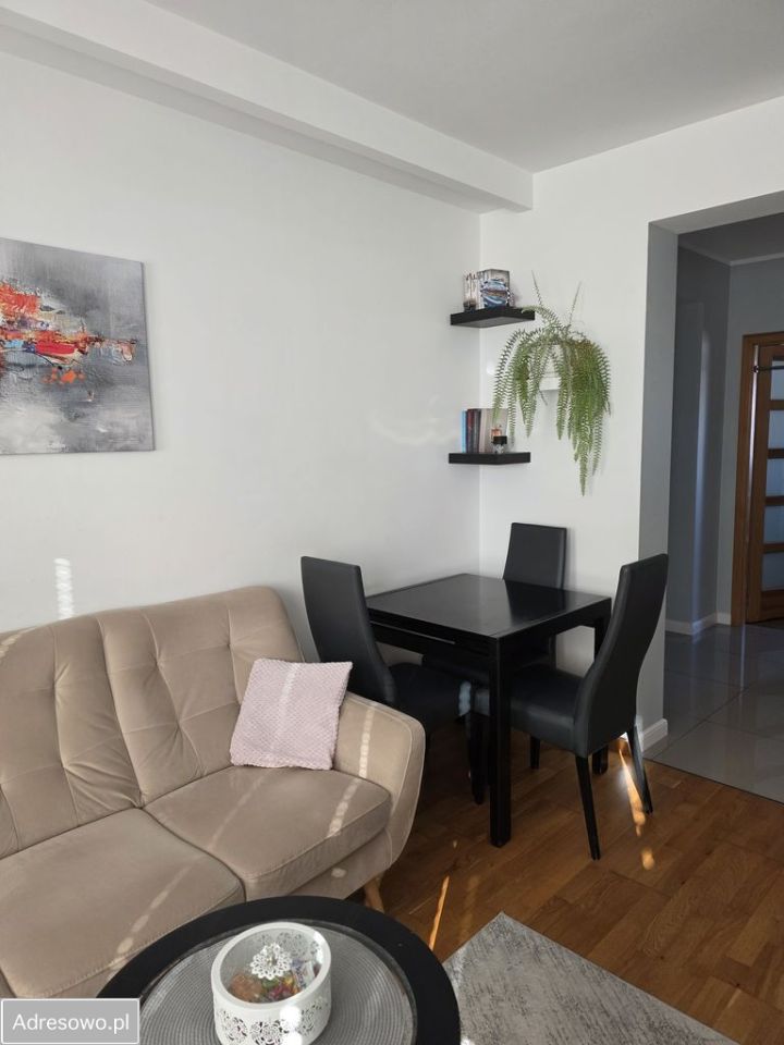 Mieszkanie 3-pokojowe Parczew. Zdjęcie 1