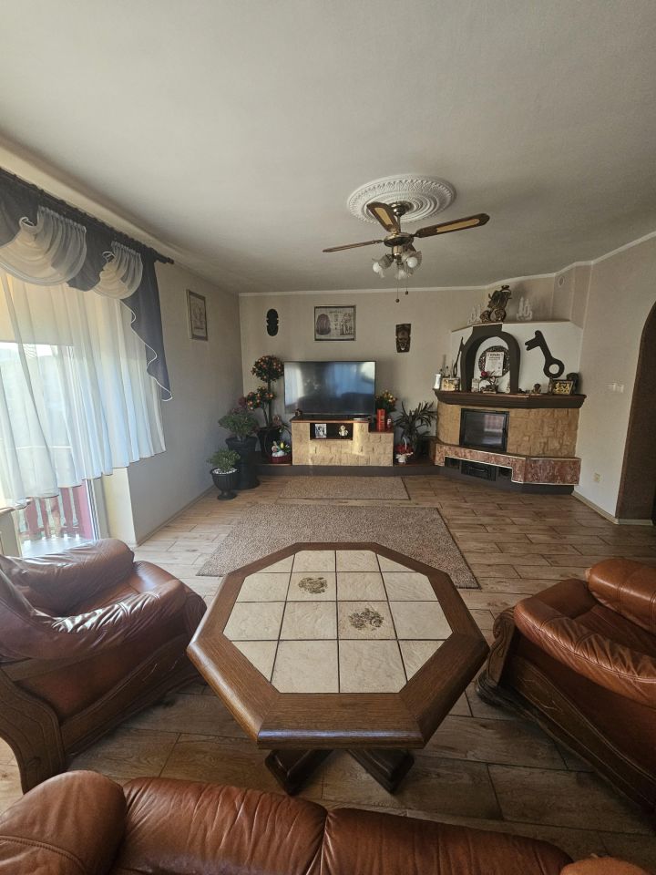 dom wolnostojący, 8 pokoi Mosty, ul. Wiązowa. Zdjęcie 8