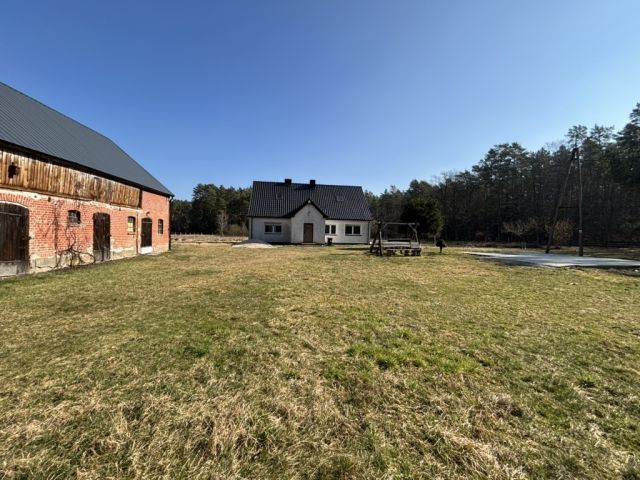 dom wolnostojący, 4 pokoje Grotów. Zdjęcie 8