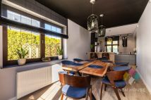 dom wolnostojący, 6 pokoi Stawiguda, ul. Perłowa. Zdjęcie 4