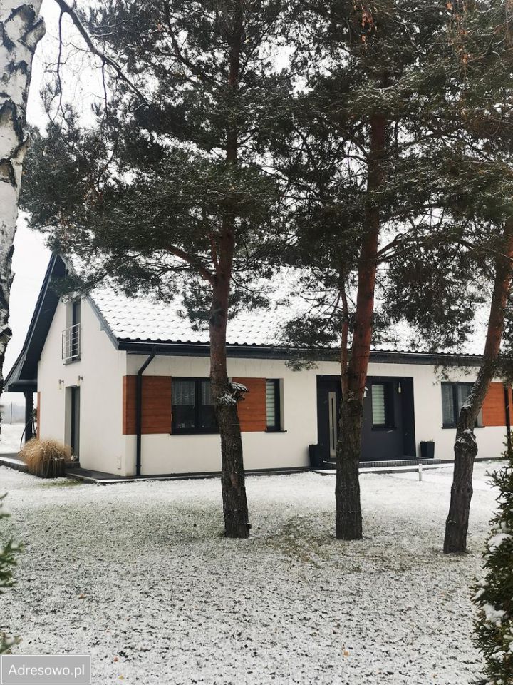 dom wolnostojący, 5 pokoi Leonardów. Zdjęcie 2