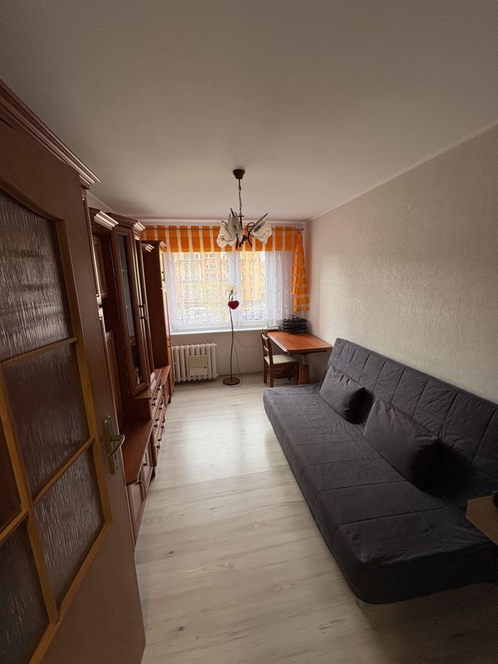 Mieszkanie 3-pokojowe Bytom Stroszek, ul. ks. Prymasa Augusta Hlonda. Zdjęcie 3