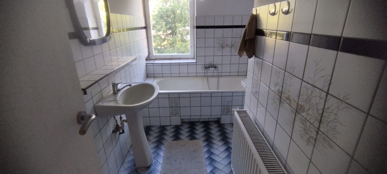 dom wolnostojący, 5 pokoi Podłaszcze. Zdjęcie 8