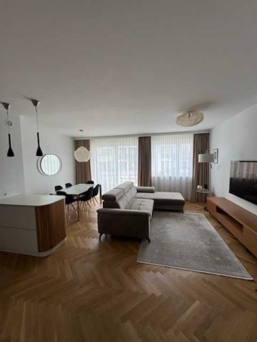 Mieszkanie 3-pokojowe Warszawa Ochota. Zdjęcie 1