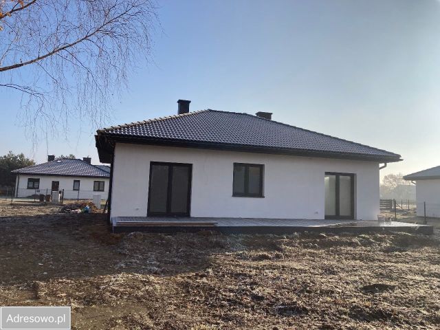 dom wolnostojący, 4 pokoje Kaniów, ul. Stefana Kóski. Zdjęcie 1