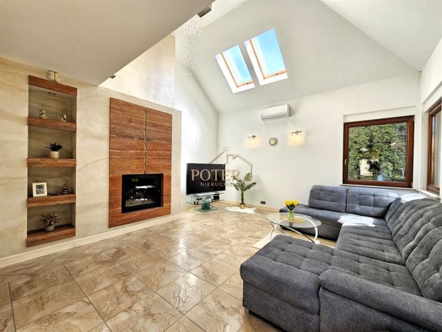 bliźniak, 4 pokoje Bielany Wrocławskie, ul. Jabłoniowa. Zdjęcie 1