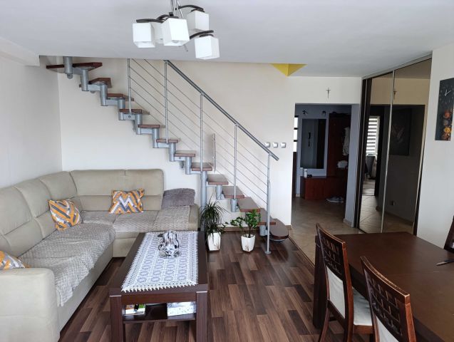 Mieszkanie 4-pokojowe Będzin. Zdjęcie 1