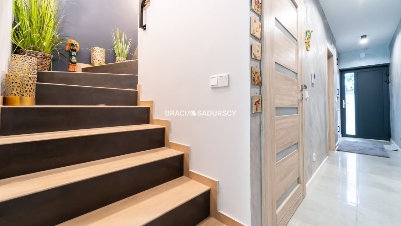 dom szeregowy, 4 pokoje Myślenice, ul. Zacisze. Zdjęcie 17