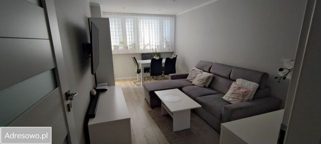 Mieszkanie 3-pokojowe Bielawa, ul. Stefana Żeromskiego. Zdjęcie 1