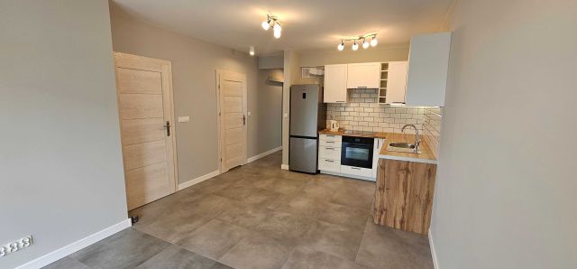 Mieszkanie 3-pokojowe Krosno, ul. Handlowa. Zdjęcie 2