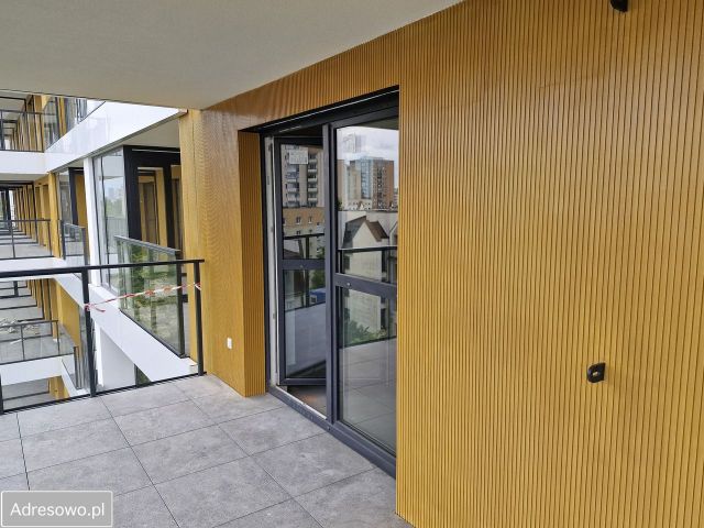 Mieszkanie 3-pokojowe Warszawa Gocław, ul. Jana Nowaka-Jeziorańskiego. Zdjęcie 1