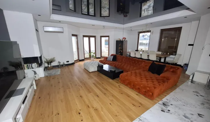 dom wolnostojący, 4 pokoje Stare Miasto, Janowicka